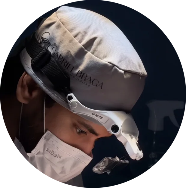 Dr. Gabriel Braga – Especialista em redução da testa com transplante capilar em Goiânia